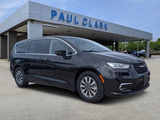 2024 Chrysler Pacifica Hybrid Select