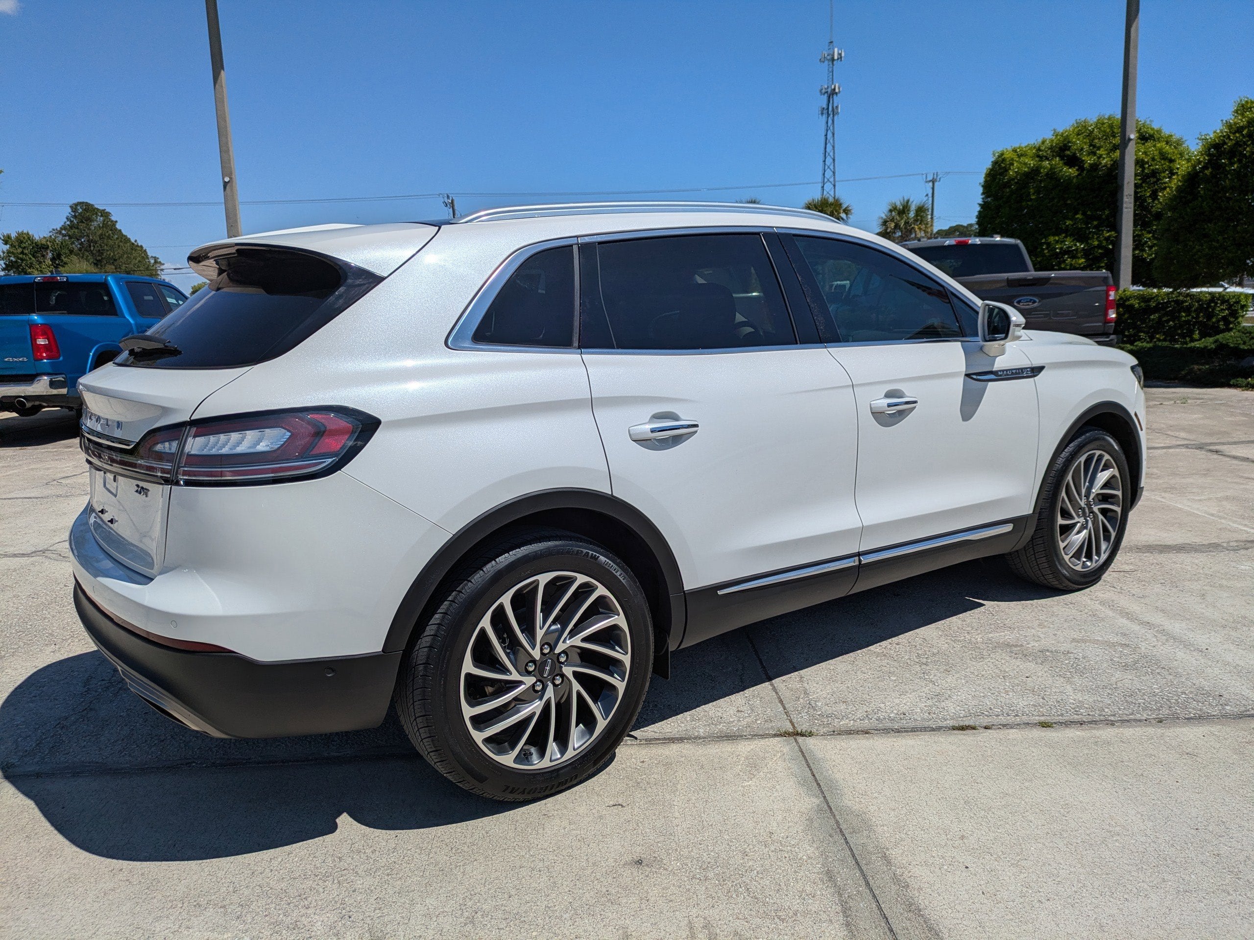 2020 Lincoln Nautilus Reserve