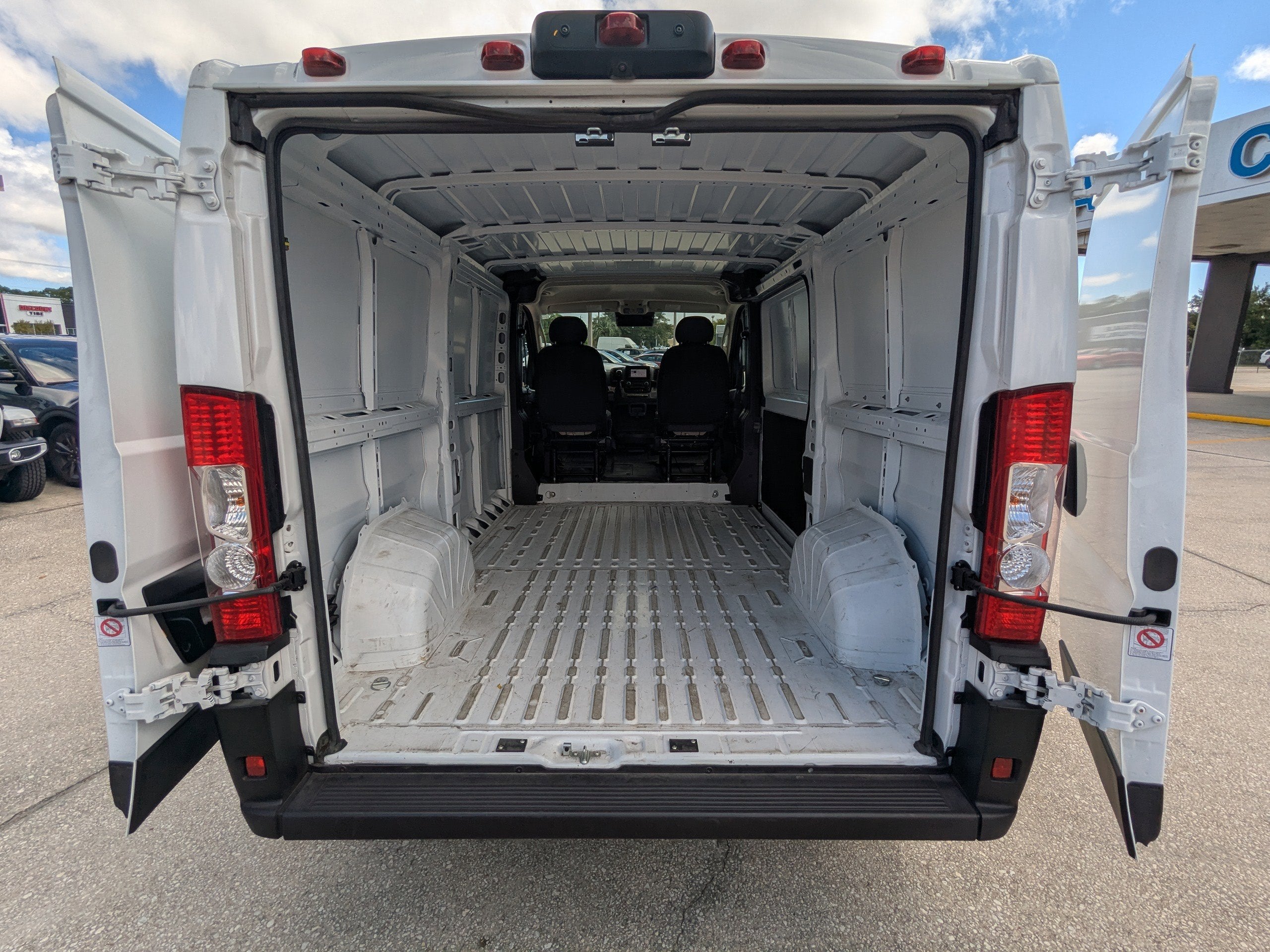 2024 RAM ProMaster Cargo Van Tradesman