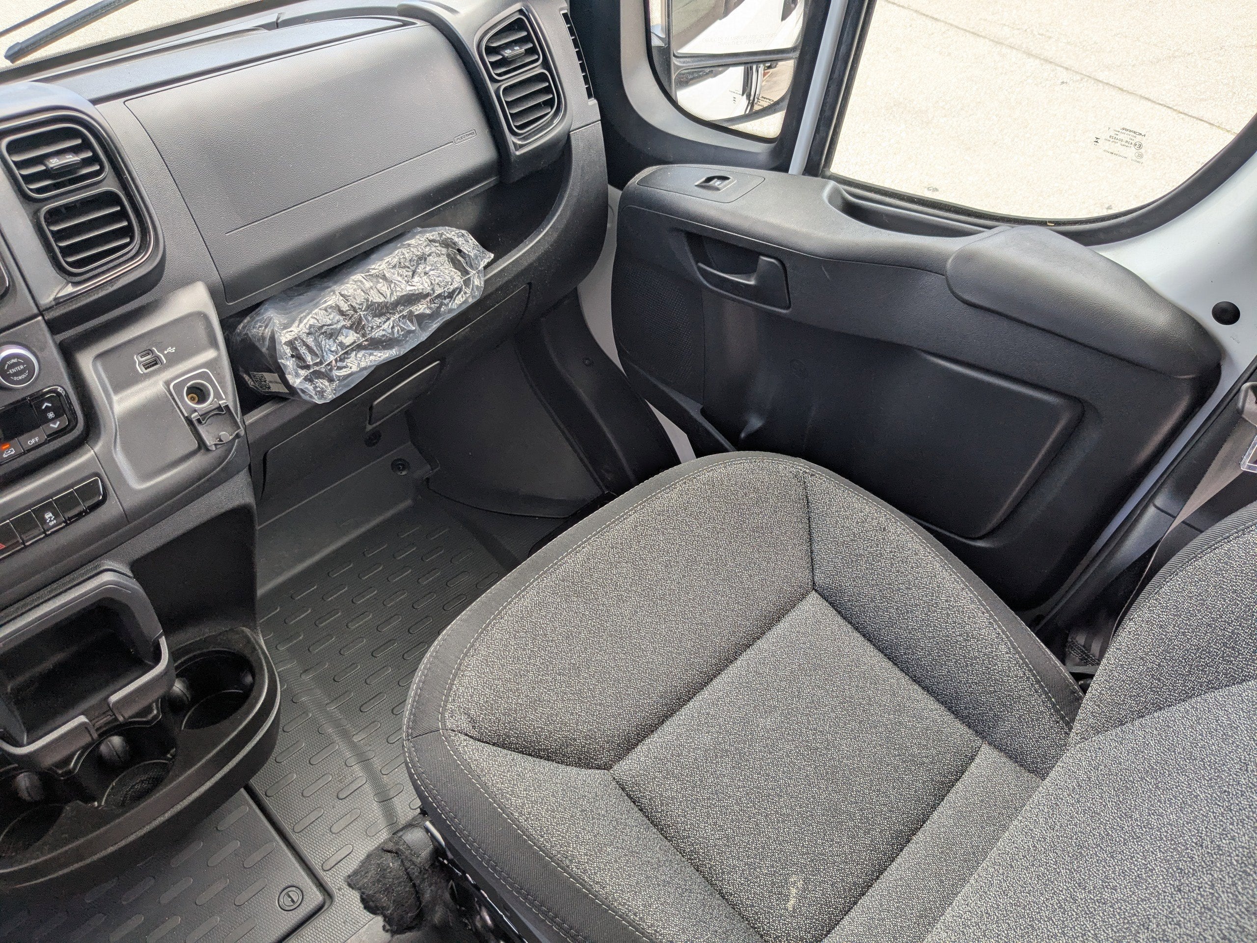 2024 RAM ProMaster Cargo Van Tradesman