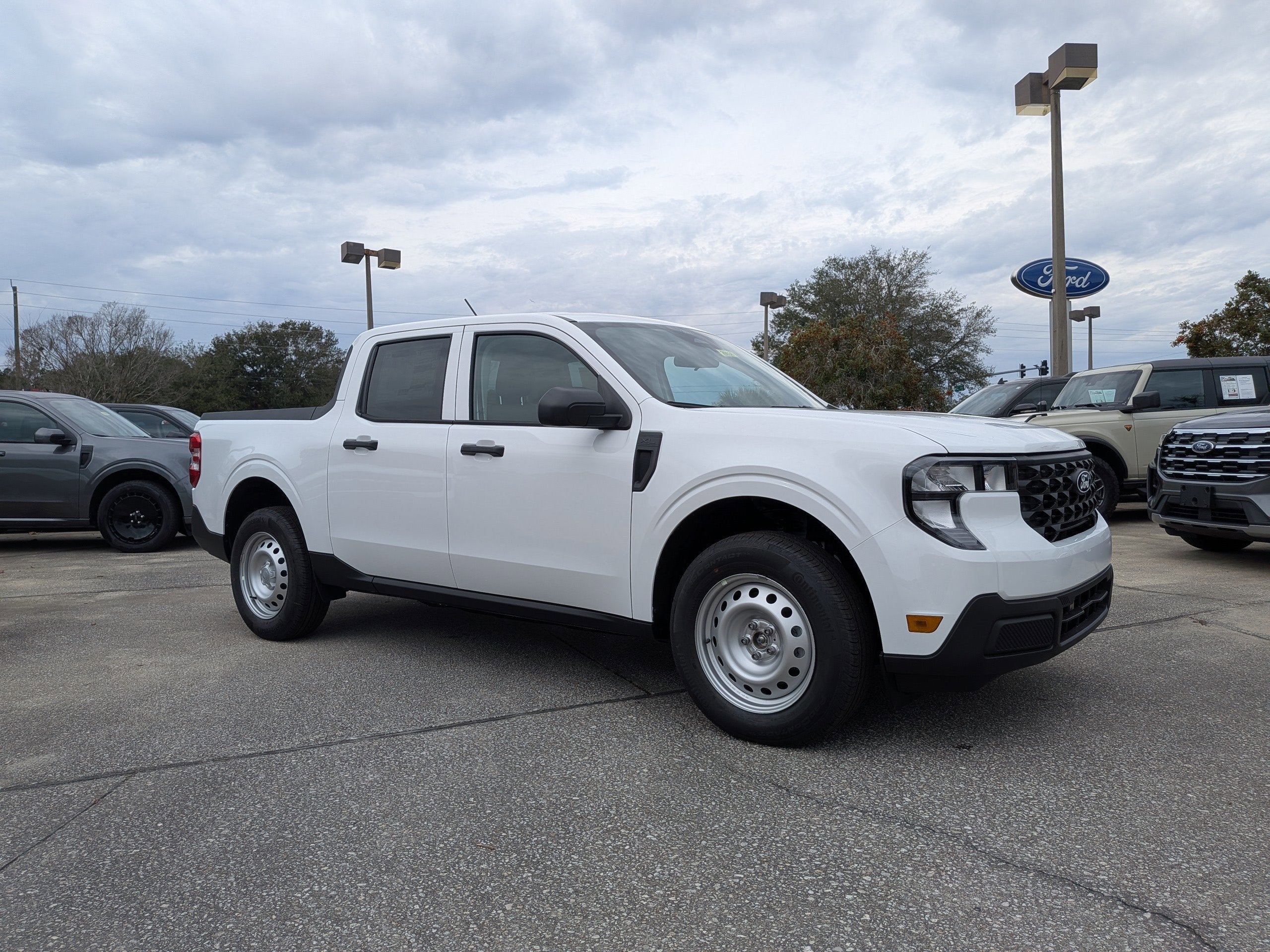 2026 Ford Maverick XL