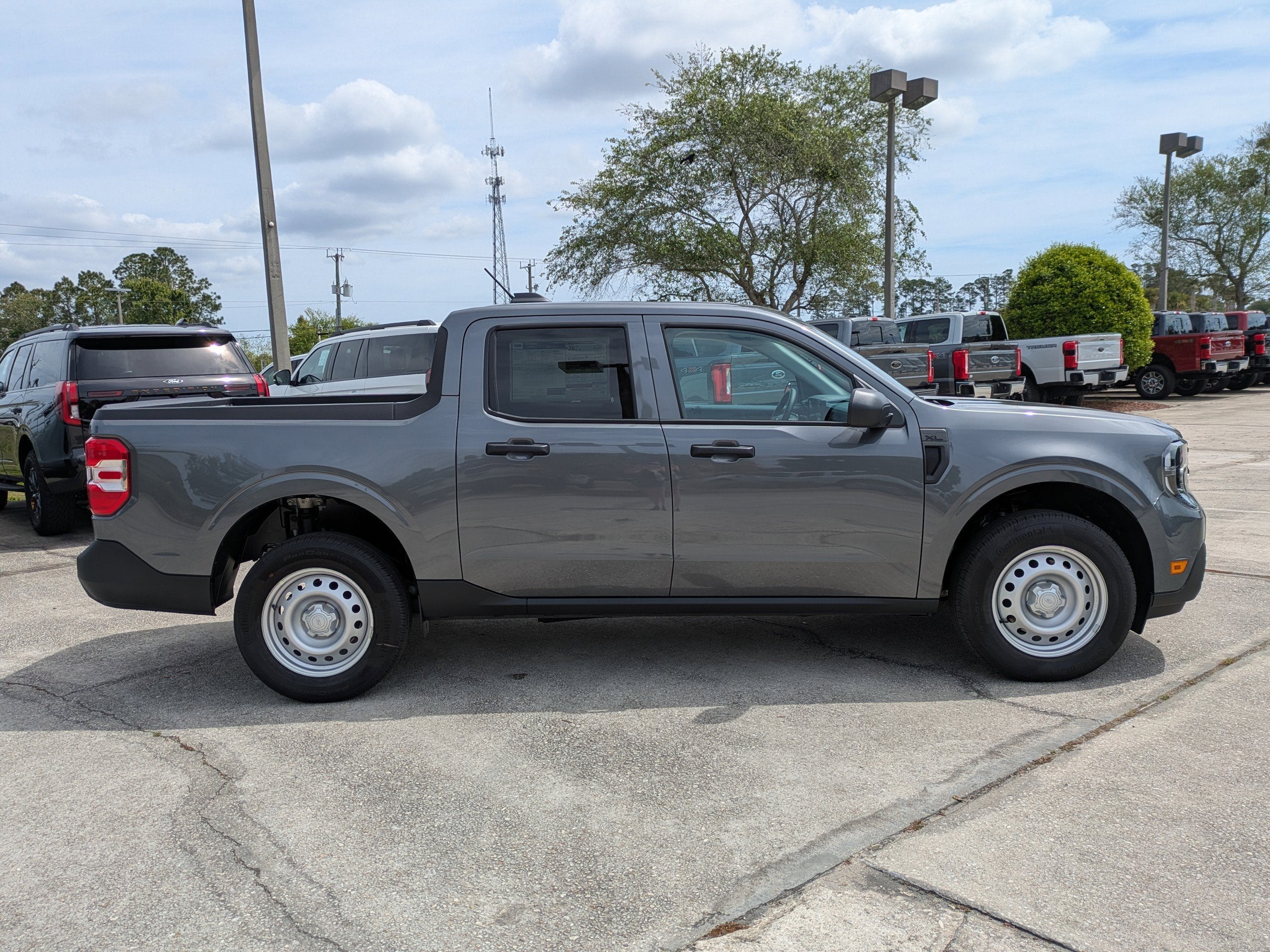 2026 Ford Maverick XL