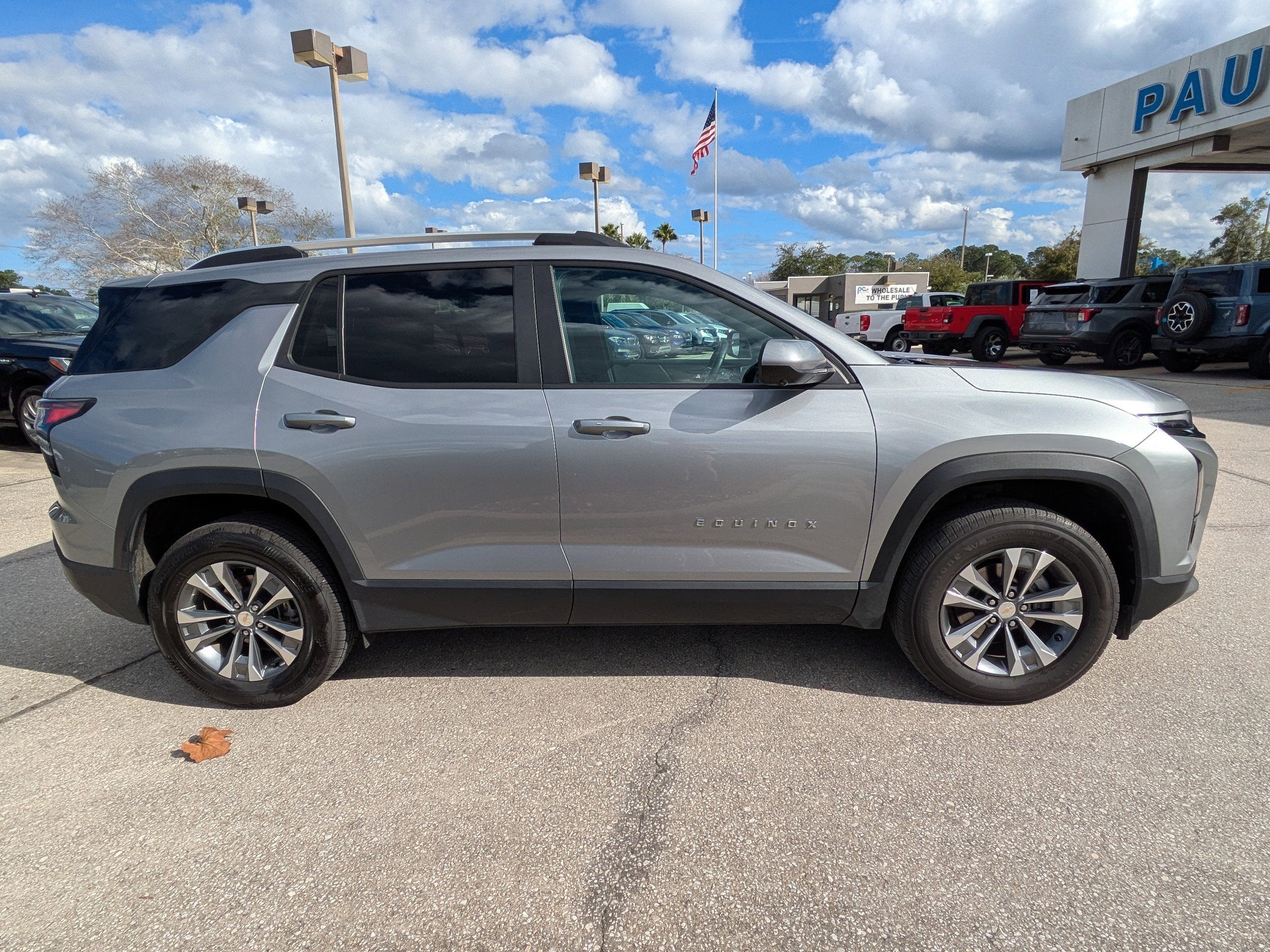 2025 Chevrolet Equinox FWD LT