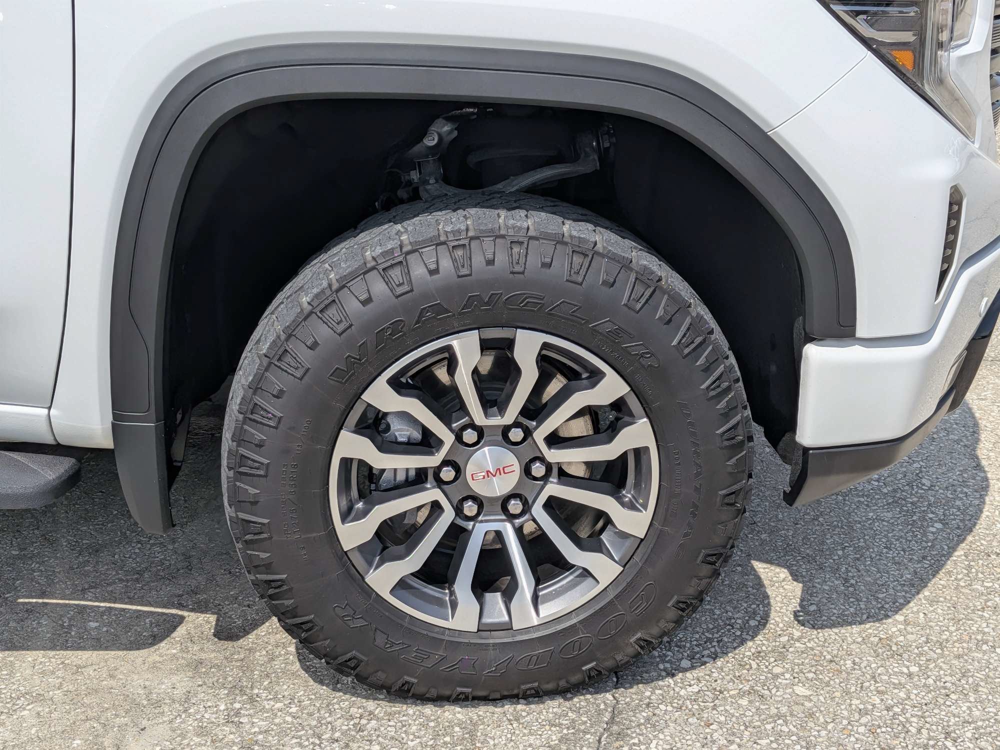 2023 GMC Sierra 1500 AT4