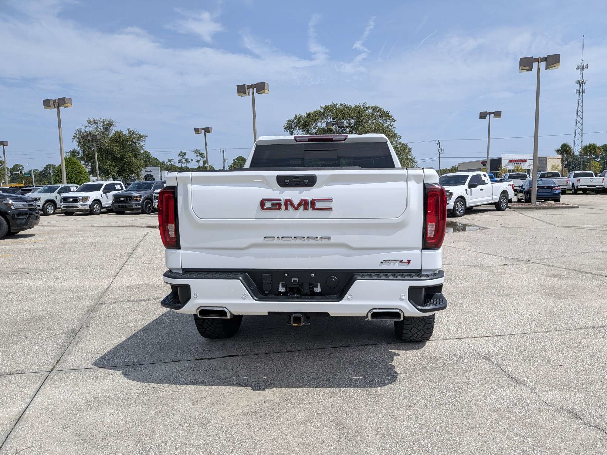 2023 GMC Sierra 1500 AT4