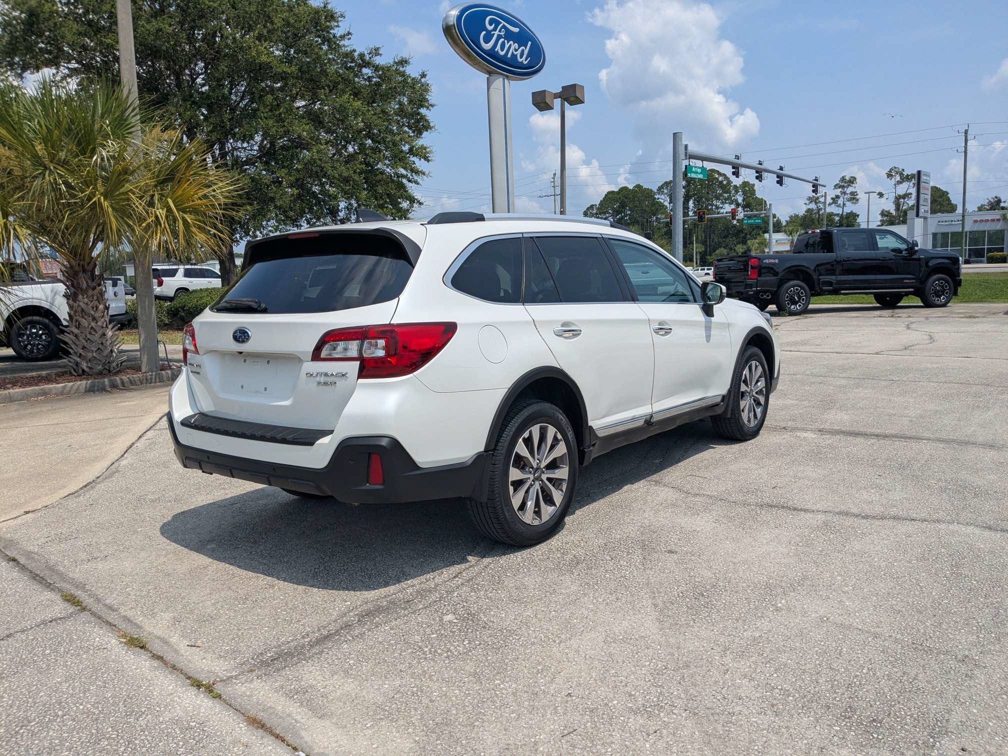 2019 Subaru Outback Touring