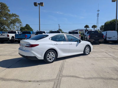 2025 Toyota Camry LE