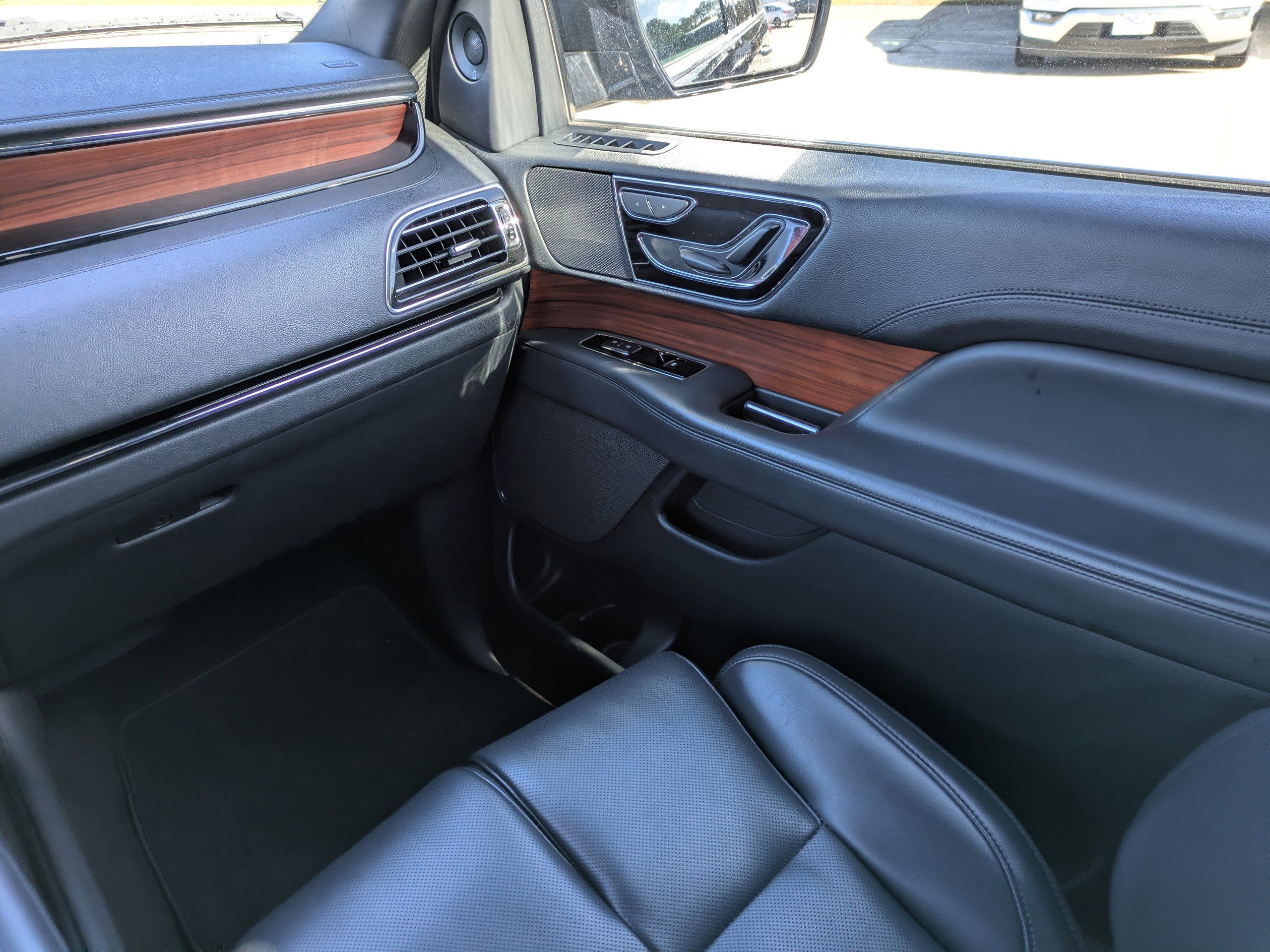 2024 Lincoln Navigator Premiere