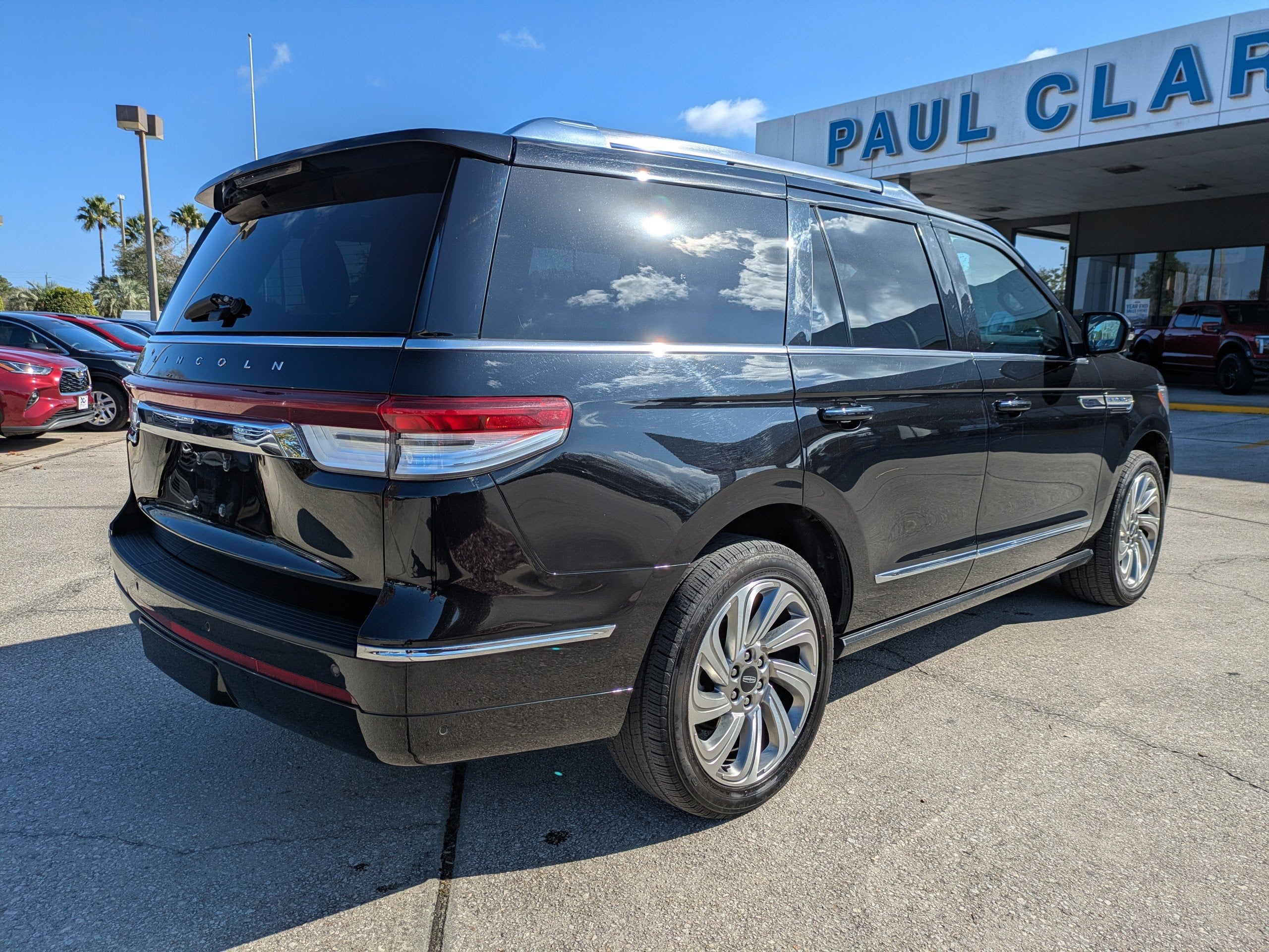2024 Lincoln Navigator Premiere