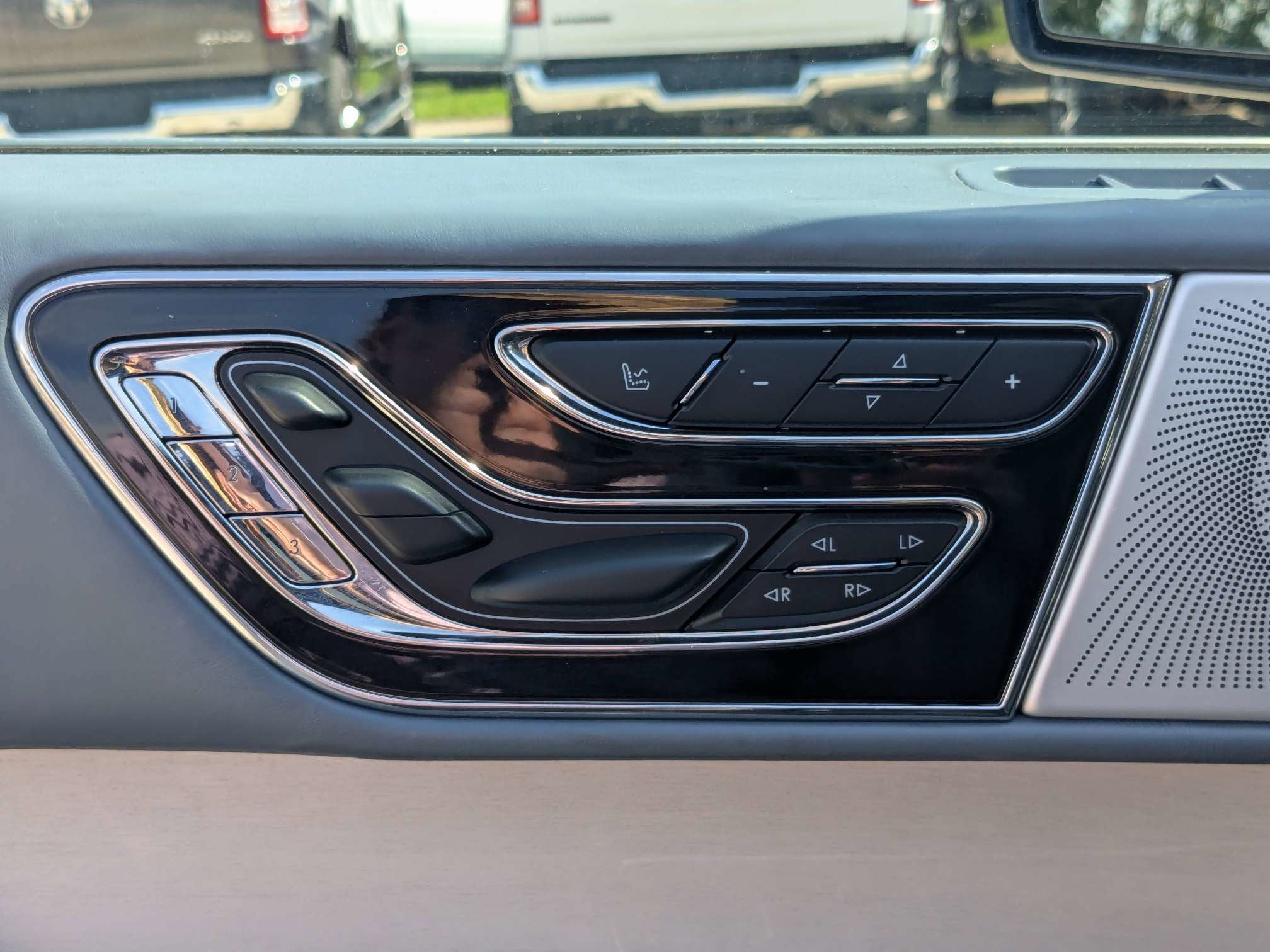 2018 Lincoln Navigator L Black Label
