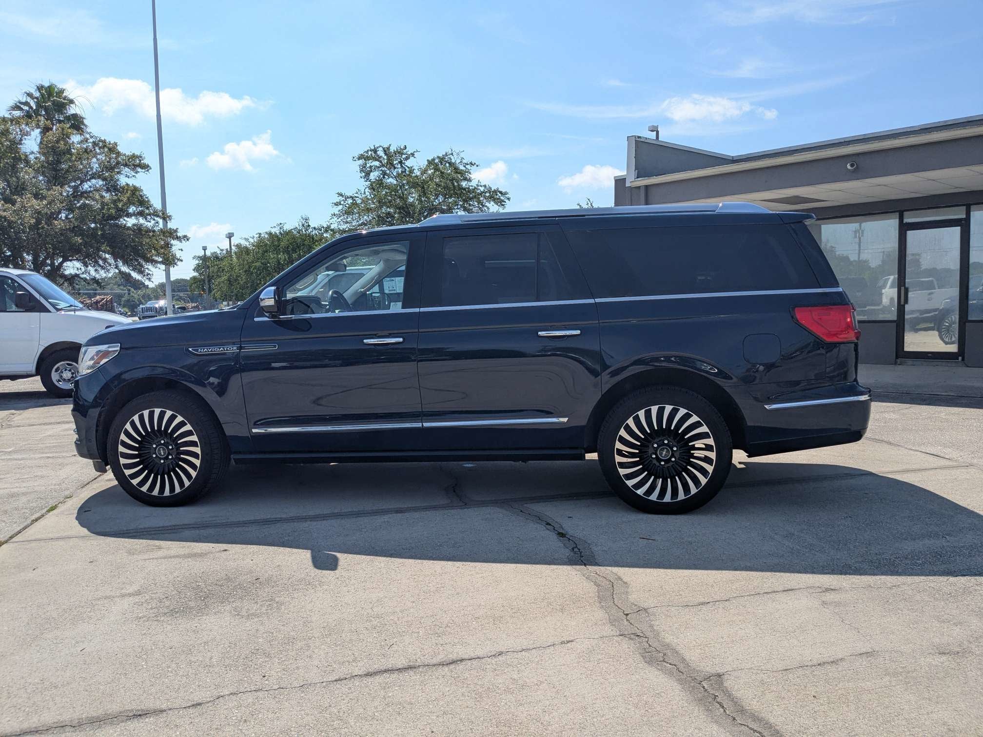 2018 Lincoln Navigator L Black Label