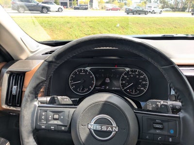 2022 Nissan Pathfinder Platinum