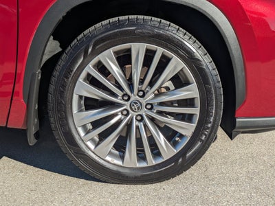2022 Toyota Highlander Platinum