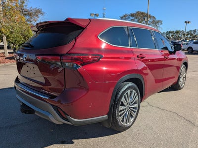 2022 Toyota Highlander Platinum