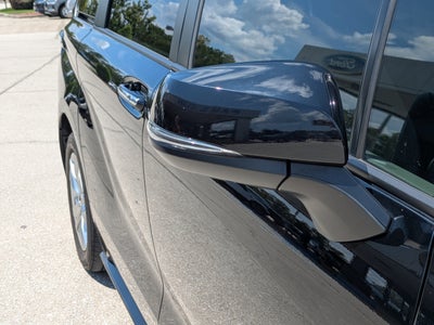 2023 Toyota Sienna Limited