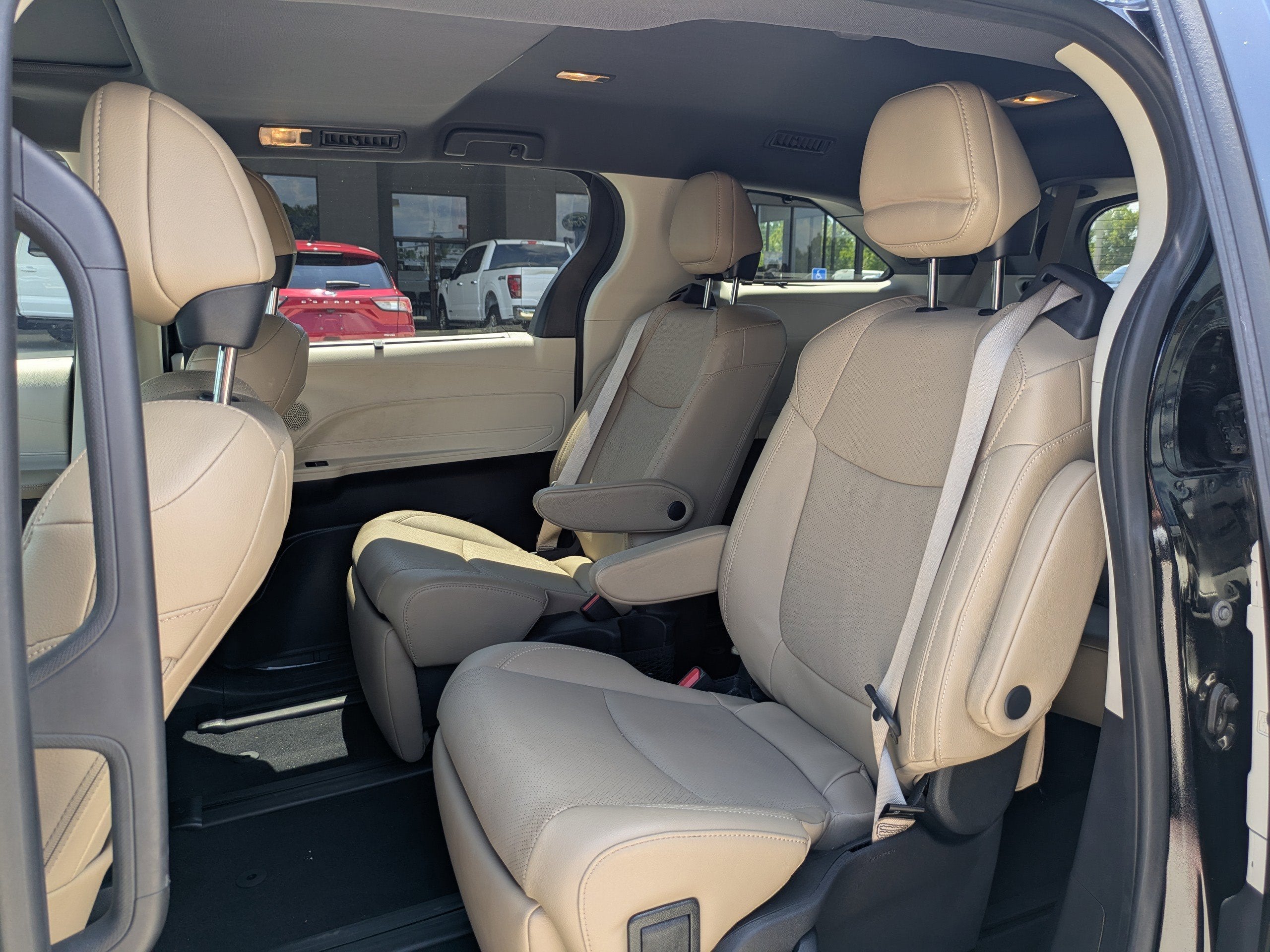 2023 Toyota Sienna Limited