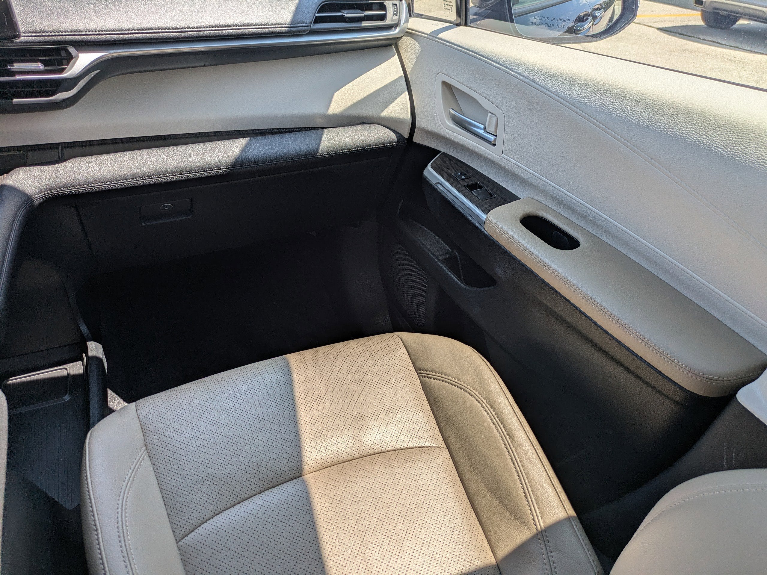 2023 Toyota Sienna Limited