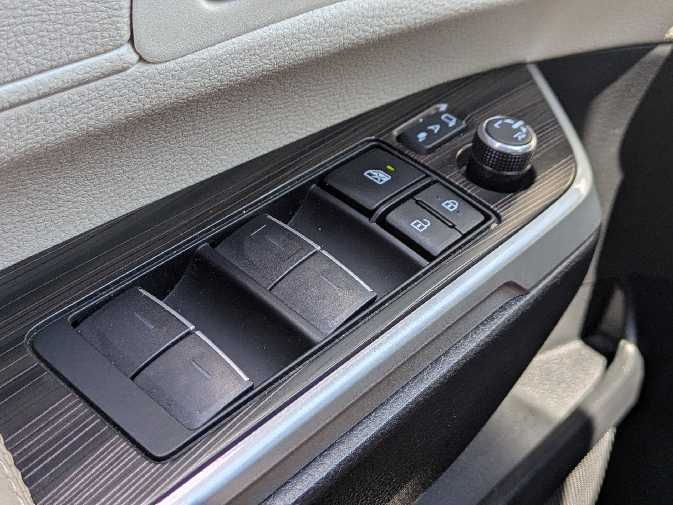 2023 Toyota Sienna Limited