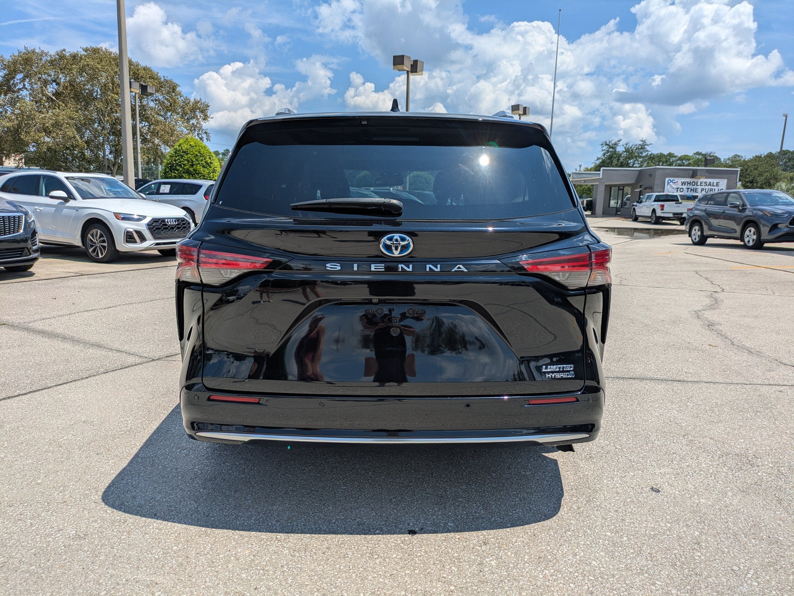2023 Toyota Sienna Limited