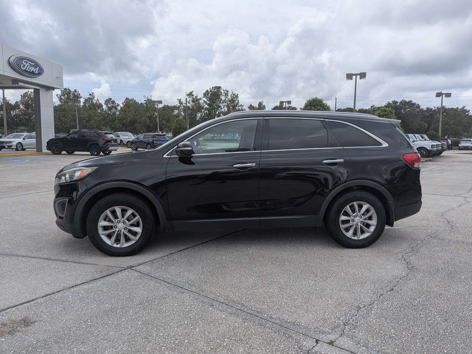2017 Kia Sorento LX