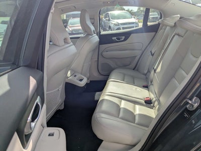 2024 Volvo S60 Plus Dark Theme