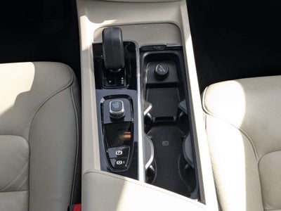 2024 Volvo S60 Plus Dark Theme
