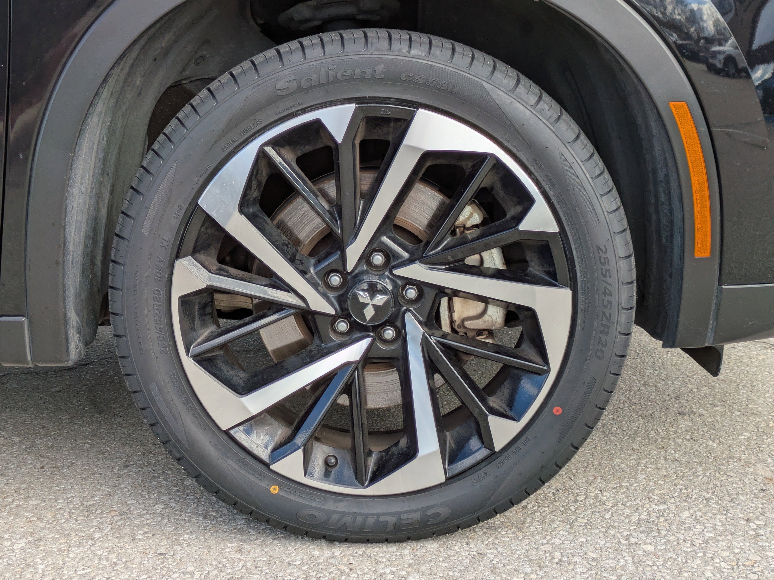 2024 Mitsubishi Outlander SE