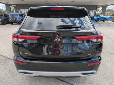 2024 Mitsubishi Outlander SE