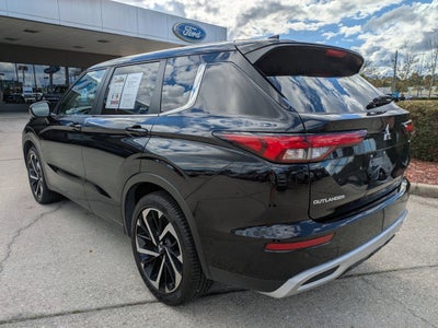 2024 Mitsubishi Outlander SE