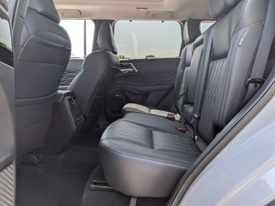 2025 Mitsubishi Outlander SEL