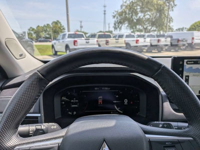 2025 Mitsubishi Outlander SEL