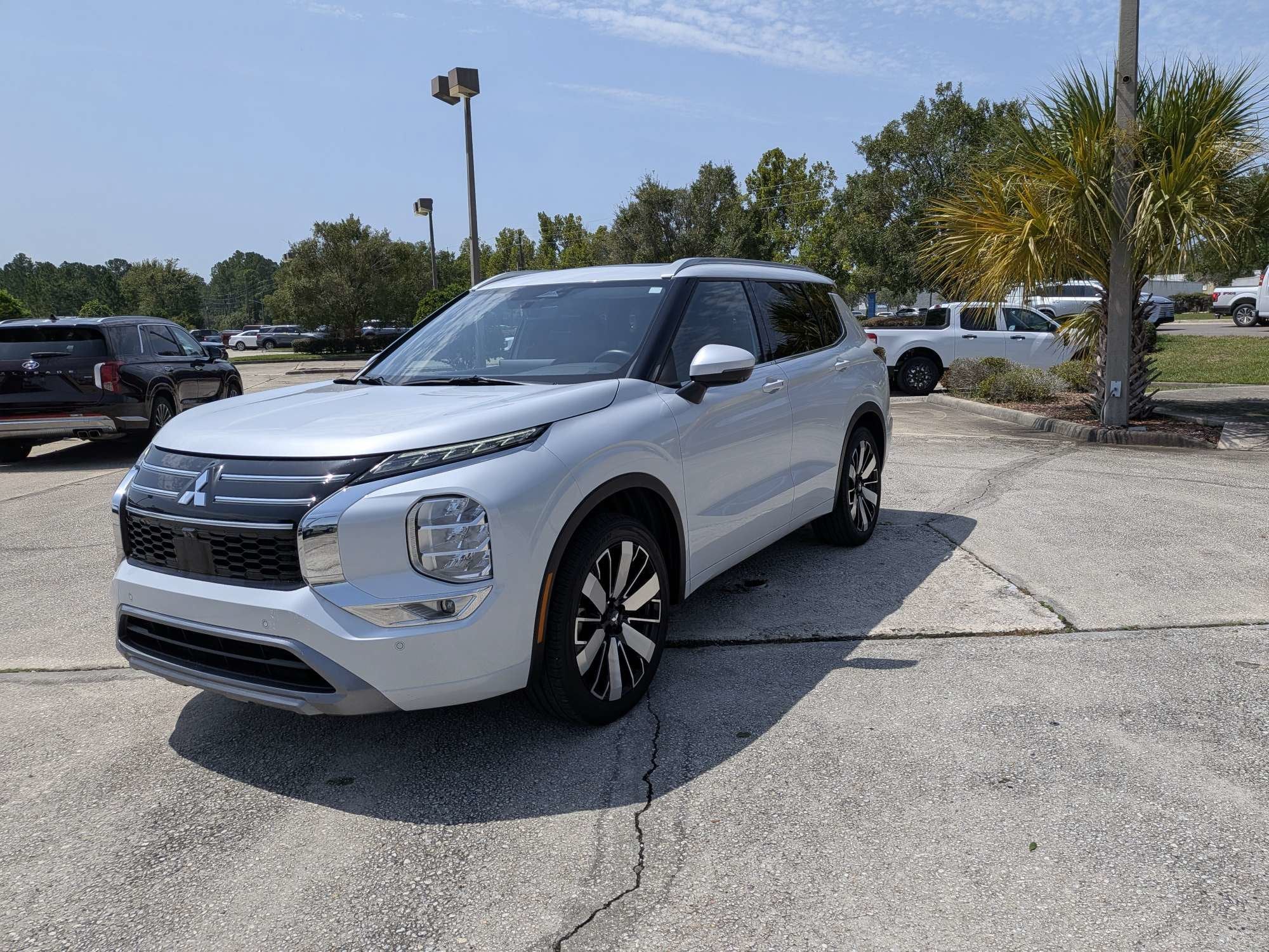 2025 Mitsubishi Outlander SEL