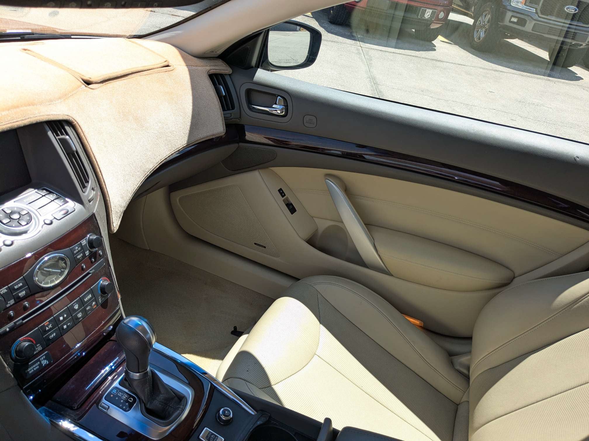 2010 INFINITI G37 Convertible Base