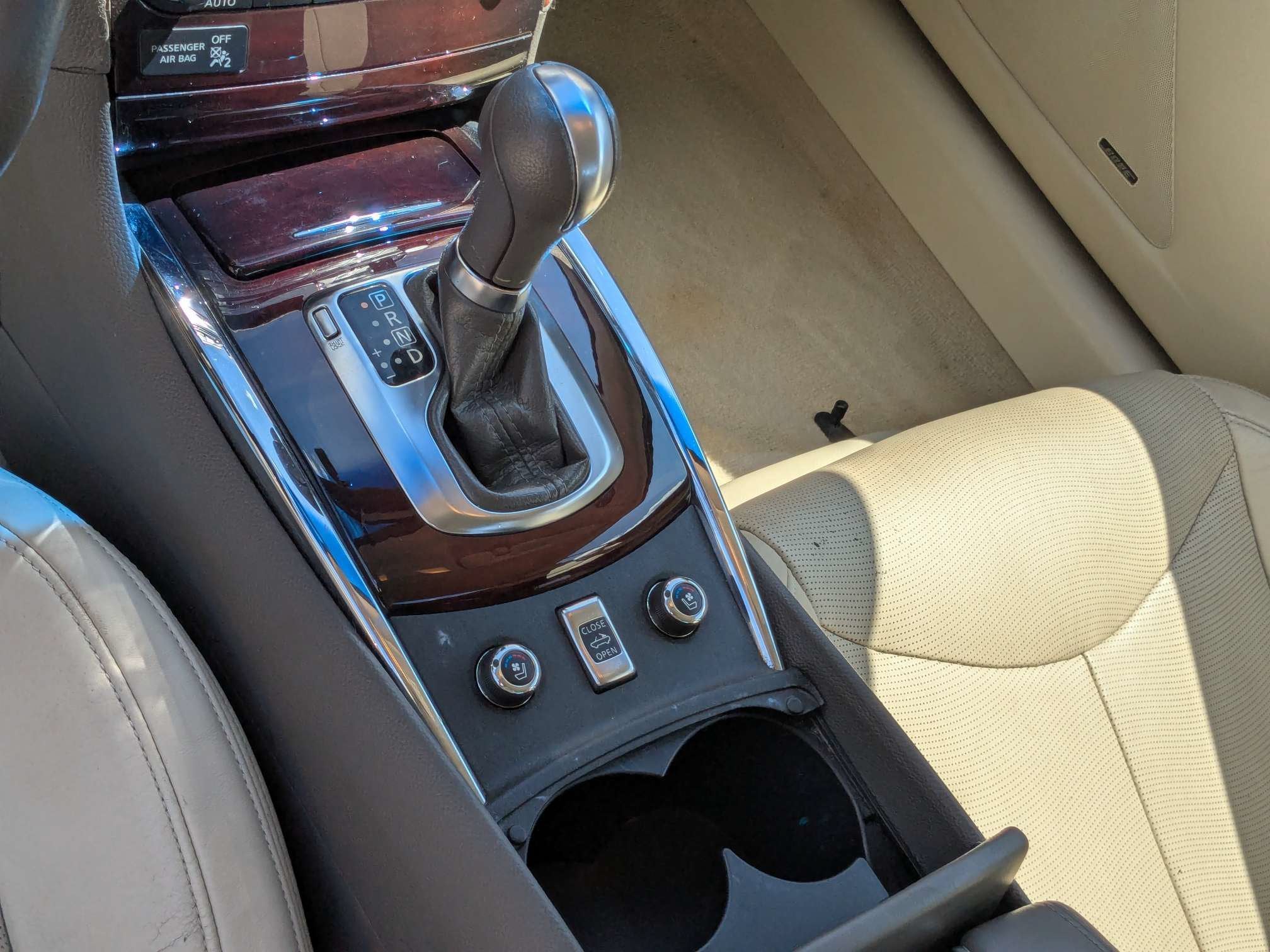 2010 INFINITI G37 Convertible Base