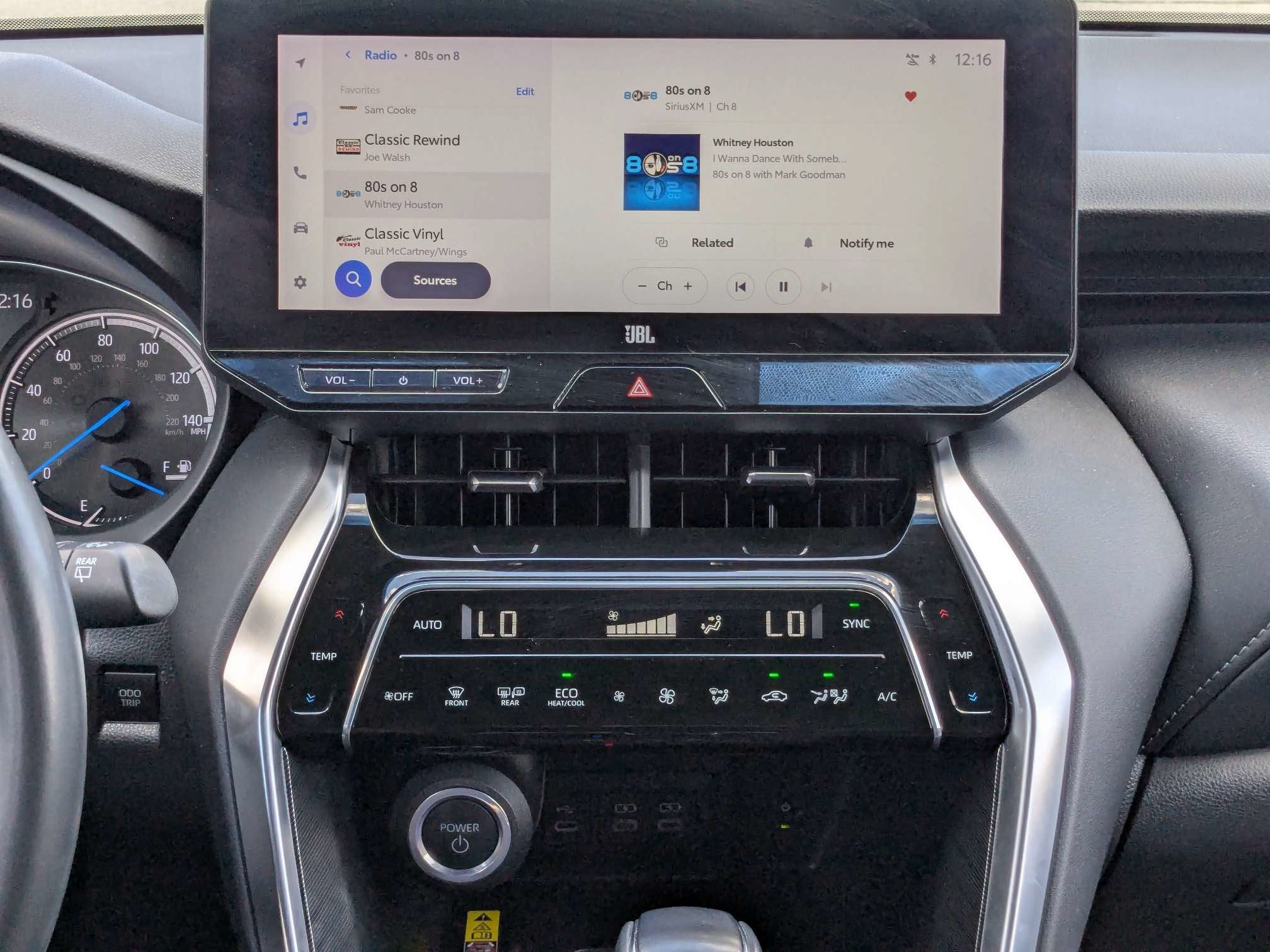 2023 Toyota Venza XLE