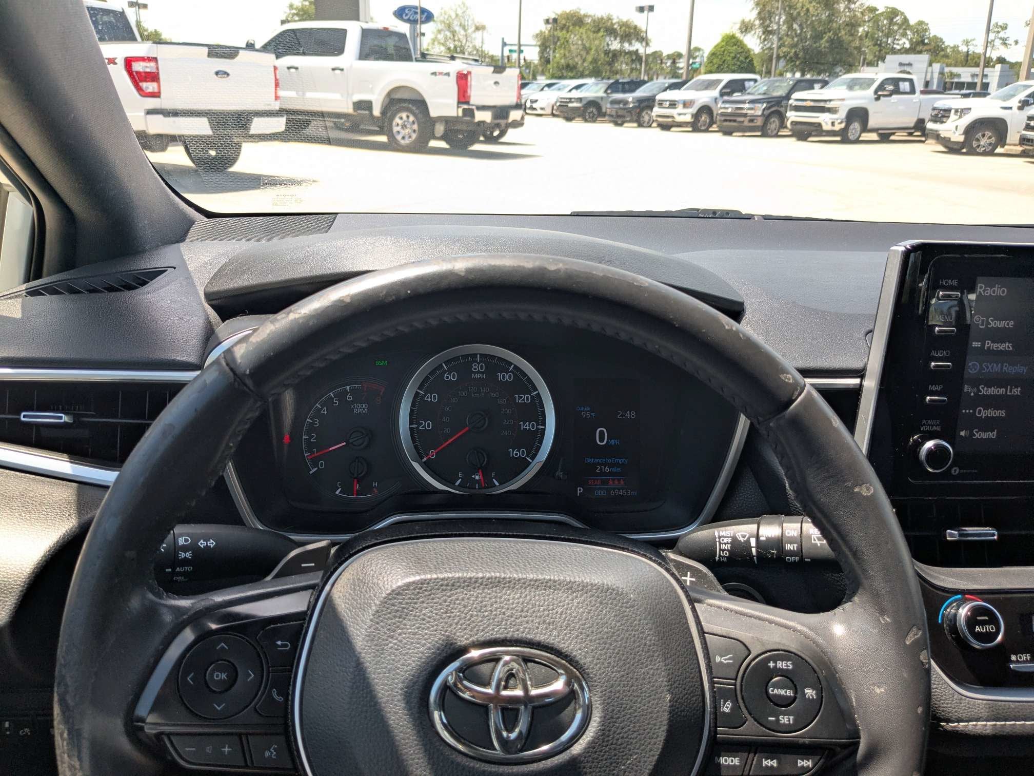 2020 Toyota Corolla Hatchback SE