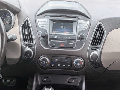 2015 Hyundai Tucson SE