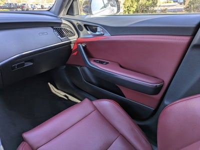 2022 Kia Stinger GT1