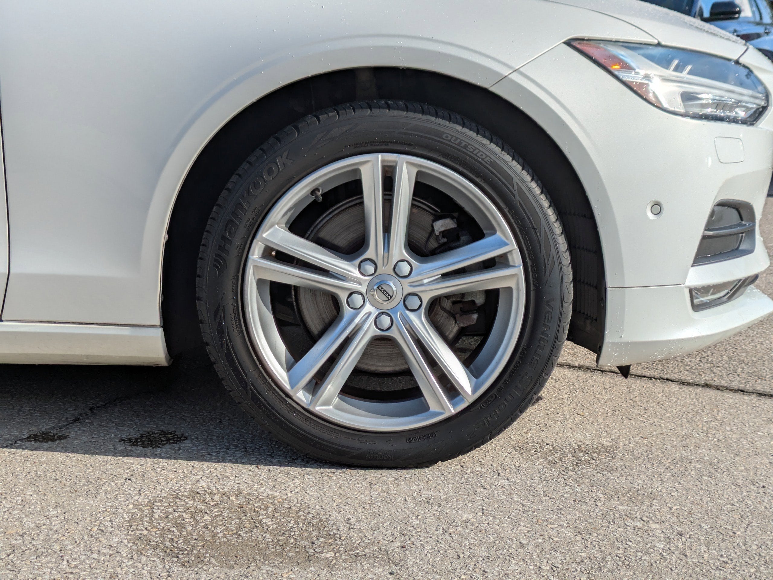 2018 Volvo S90 Momentum