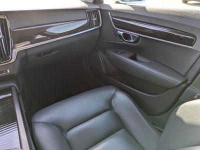 2018 Volvo S90 Momentum