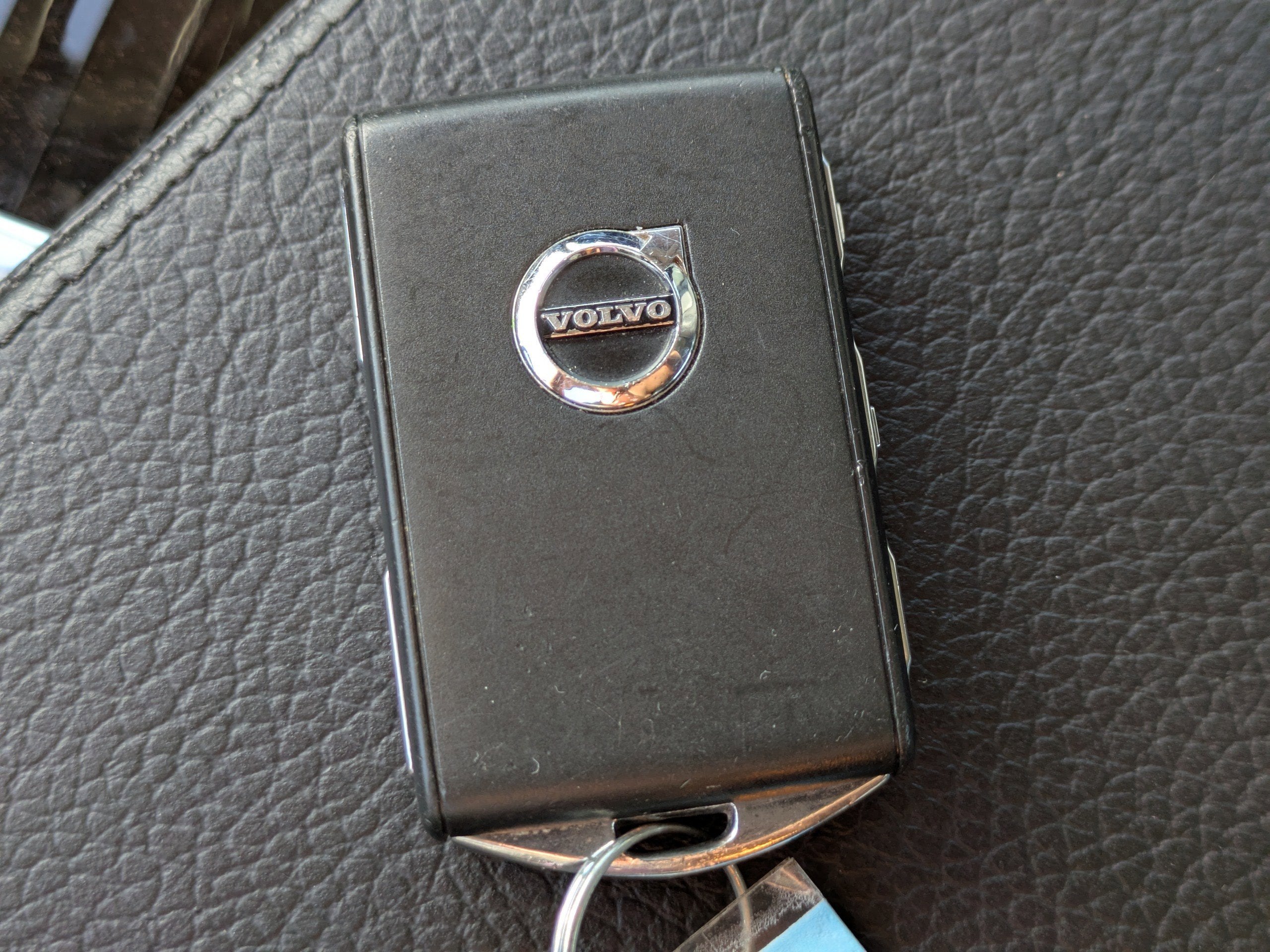 2018 Volvo S90 Momentum