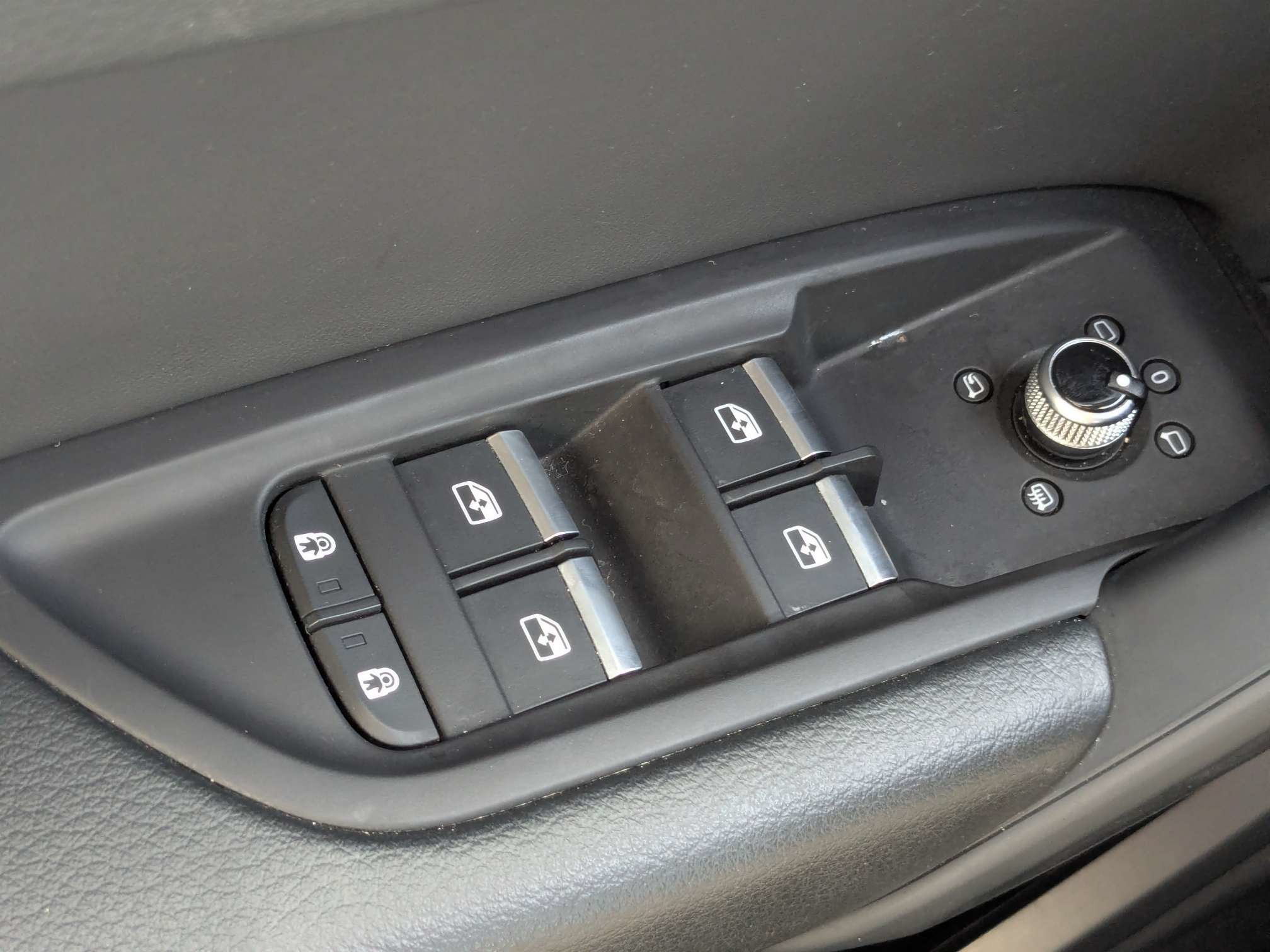 2025 Audi Q5 S line Premium